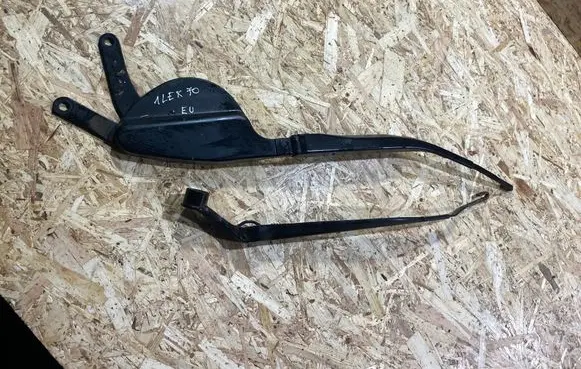 Lexus RX 330 - 350 - 400H Front wiper blade arm 6777