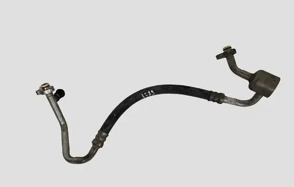 Volvo V40 Air conditioning (A/C) pipe/hose