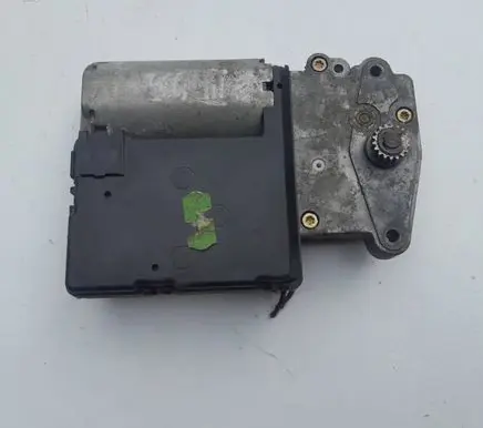 Volkswagen Golf III Sunroof motor/actuator 0390201614 800696560
