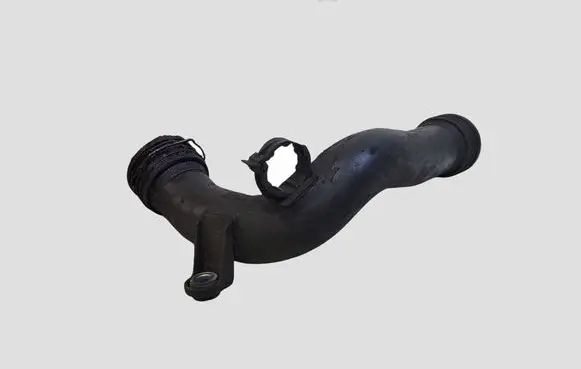 Audi A4 S4 B7 8E 8H Air intake hose/pipe 1K0145770D