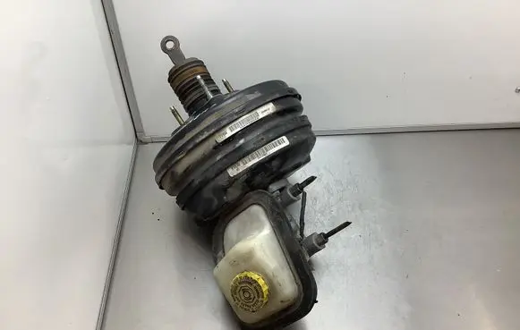 Chrysler 300 - 300C Brake booster 32068121 P04779469AB T04R13475N0078