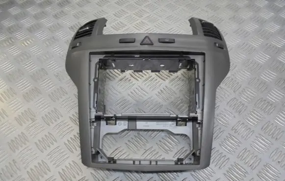 Opel Zafira B Dashboard lower bottom trim panel 