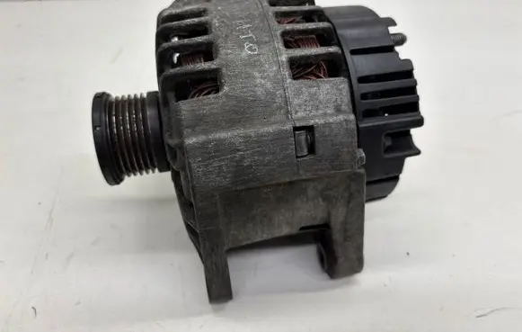 Volvo S40, V40 Generator/alternator 7700426849