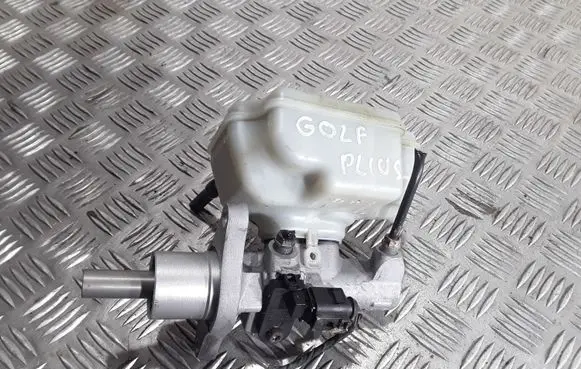 Volkswagen Golf Plus Master brake cylinder