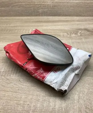 KIA Picanto Wing mirror glass 876111Y000 GHolder