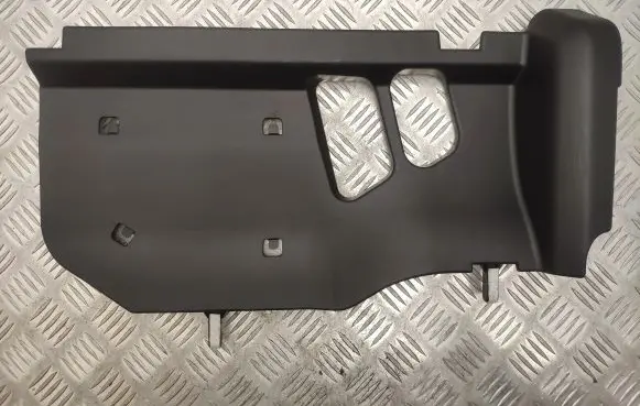 Dashboard glove box trim