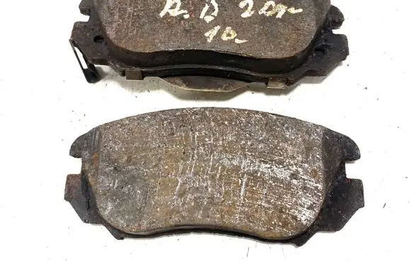 Opel Insignia A Brake pads (front) 90R01111