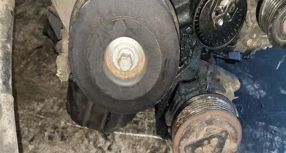Ford Focus C-MAX Crankshaft pulley 
