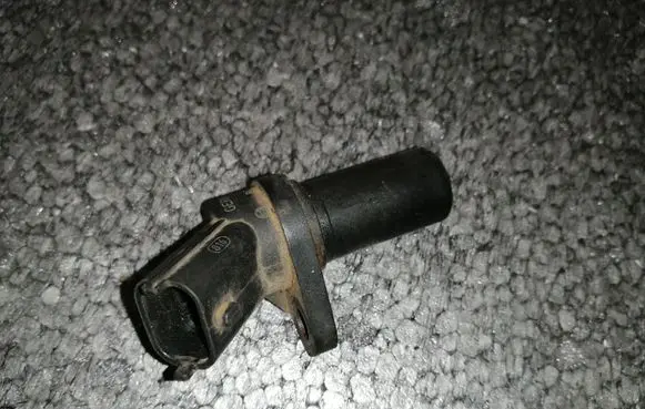Chrysler Voyager Crankshaft position sensor 0281002315