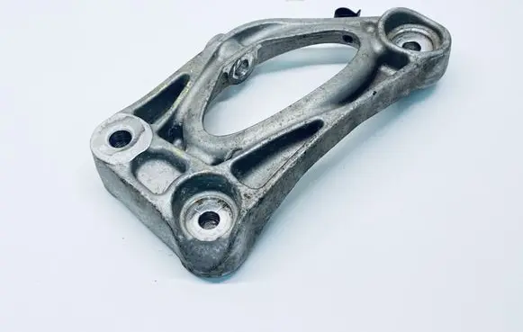 BMW M4 F82 F83 Rear differential/diff mount bracket 2284775