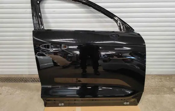 Volvo XC40 Front door 32351575 31479739 32399005