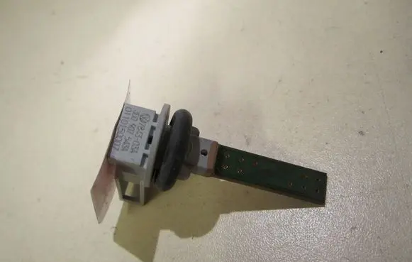Volkswagen PASSAT B8 Interior temperature sensor 3D0907543A