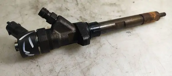 Peugeot 607 Fuel injector 9637277980