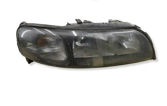 Volvo V70 Headlight/headlamp 8693568 89007908