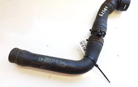 Engine coolant pipe/hose