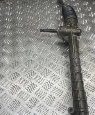 Toyota Aygo AB10 Steering rack C8860