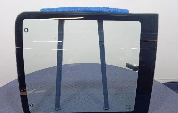 Fiat Doblo Rear side window 