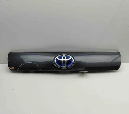 Toyota Prius+ (ZVW40) Trunk door license plate light bar 7681147130 7680147140