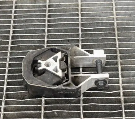 Ford Focus Gearbox mount CV616P082DC