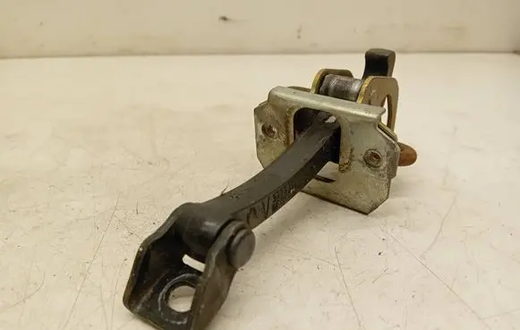 BMW X3 E83 Front door check strap stopper 3330951