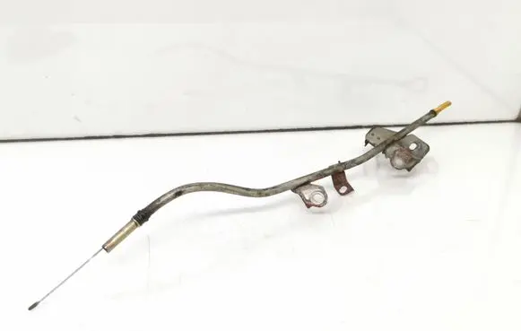 Toyota Avensis T250 Oil level dip stick 