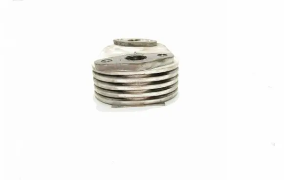 Subaru Forester SH Oil filter mounting bracket