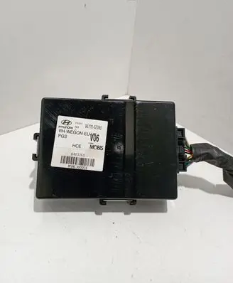Hyundai i40 Parking PDC control unit/module 957703Z050