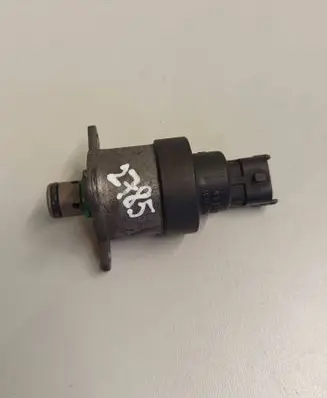 Volvo V70 Fuel pressure regulator 0928400548