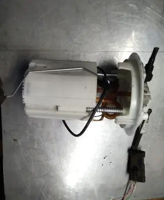 Citroen C4 I Picasso Fuel injection high pressure pump 9684994380