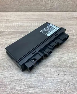 BMW 5 E60 E61 Comfort/convenience module 9136040 5WK49110