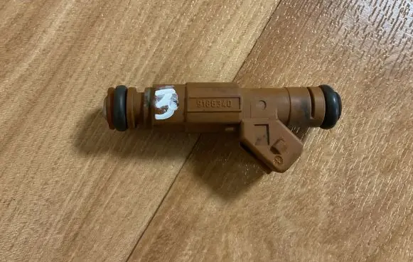Volvo V70 Fuel injector 0280155831