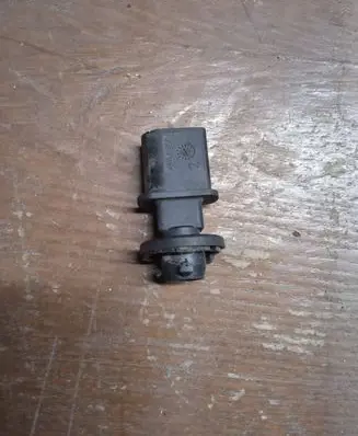 Volkswagen PASSAT B6 Front indicator light 8N0953053