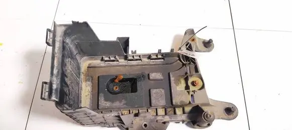 Volkswagen PASSAT B6 Battery box tray 1k0915333c
