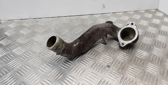 Nissan Patrol Y61 Engine coolant pipe/hose