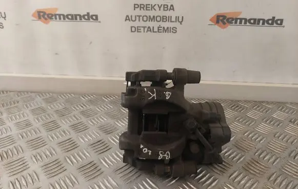 Volkswagen PASSAT B8 Rear brake caliper VCR273 7011