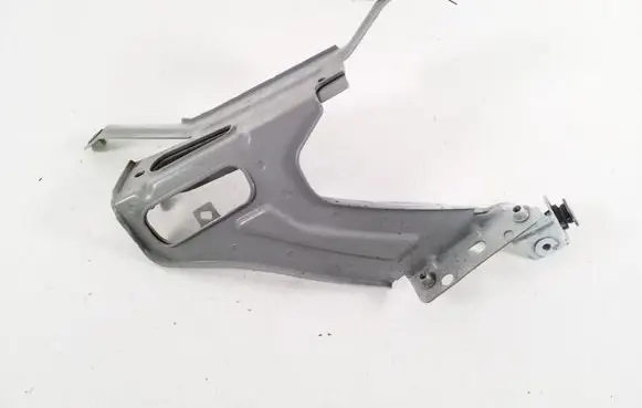 Audi A6 S6 C8 4K Fender mounting bracket 4K0821132