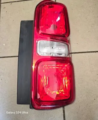 Peugeot Expert Rear/tail lights 9808243080 0019725301 A002ZH