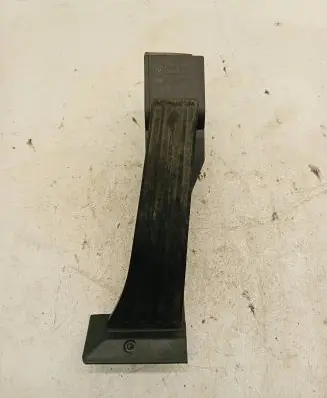 BMW 5 E60 E61 Accelerator throttle pedal 6766931 281003 25916010