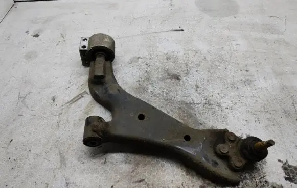 Chevrolet Captiva Front lower control arm/wishbone