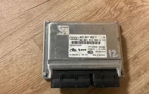 Audi A8 S8 D3 4E Suspension control unit/module 4E0907553F 4E0910553H