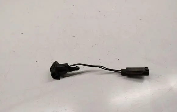 Mercedes-Benz X-class W470 Windshield washer spray nozzle 