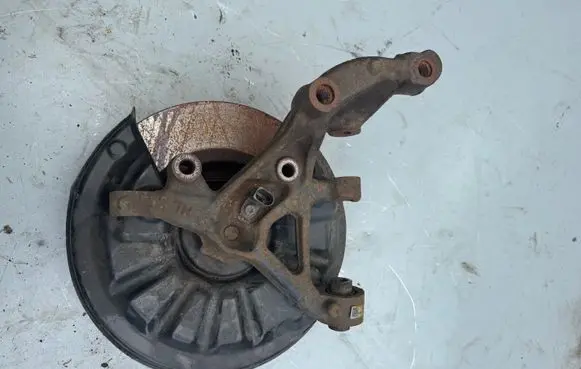 Audi A3 S3 8V Rear wheel hub spindle/knuckle 5Q0615611F 5Q0615611
