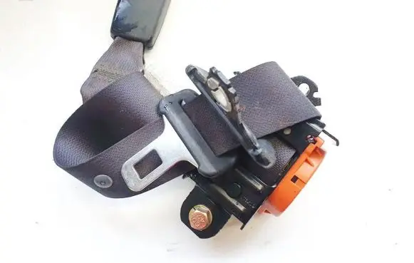 Volvo S70 V70 V70 XC Middle seatbelt (rear) 1t3x09