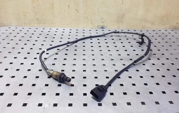 Audi A3 S3 8V Lambda probe sensor 04E906262FC