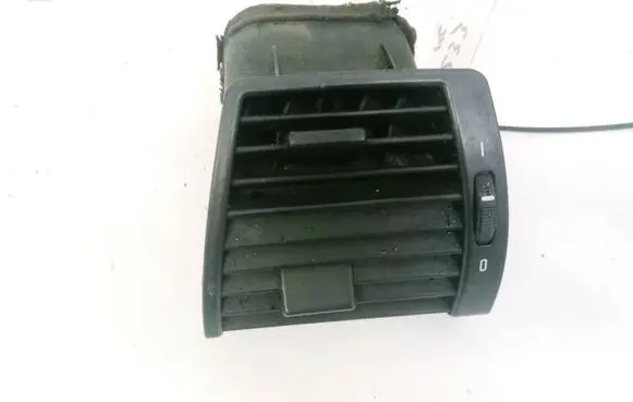 BMW X5 E53 Dash center air vent grill
