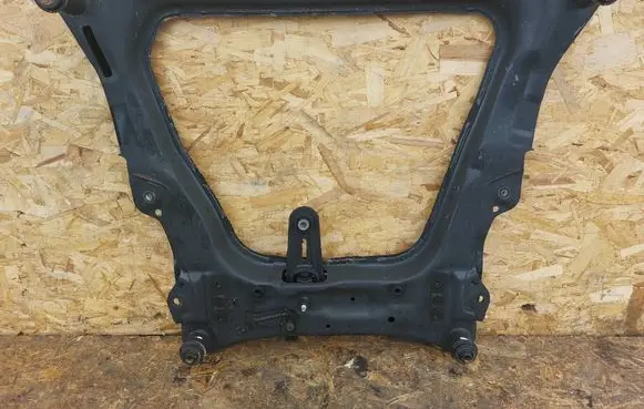 Nissan Juke I F15 Front subframe