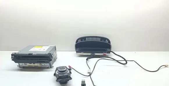 BMW 3 E90 E91 Audio system kit 9257186 9249439 9211969