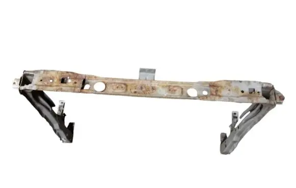 Toyota Avensis T270 Radiator support slam panel
