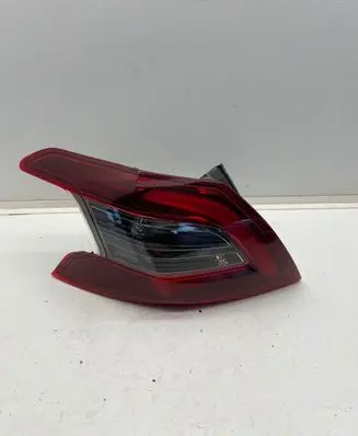 Peugeot 308 Rear/tail lights 9823728680 81250102