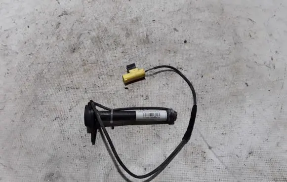Mercedes-Benz CLA C117 X117 W117 Bonnet Pedestrian Airbag Actuator A1179061000